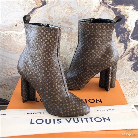 New! Louis Vuitton Silhouette Monogram Ankle Boots - Picture 2 of 9